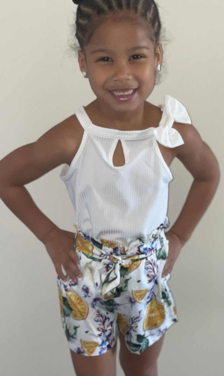 Girls Sleeveless off- shoulder Solid Color Top and Floral Shorts